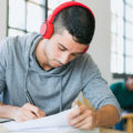 https://meinkoelnbonn.de/app/uploads/2021/09/versicherung-studenten-studium.jpg