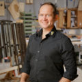 Michael Heller, der Kölner Tischlermeister, der die Tiny Houses in seiner Manufaktur herstellt